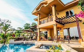 Red Frog Beach Island Resort